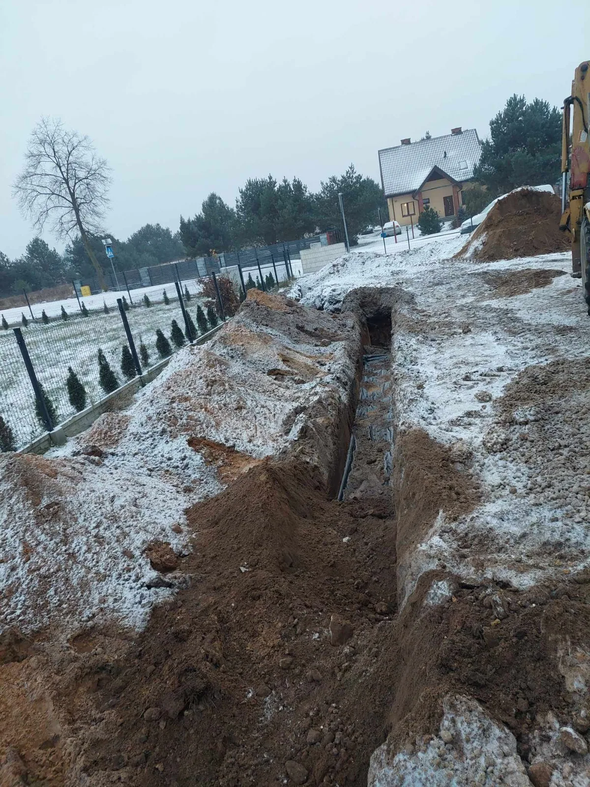 Wykop pod przyłącze — zdjęcie 3